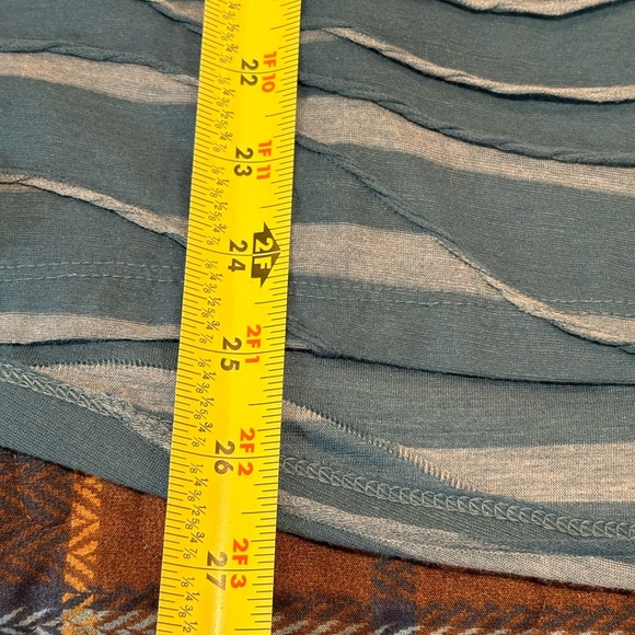 Simply Vera Vera Wang Women's Striped Windy Jacquard Tee - Size M - Picture 8 of 9